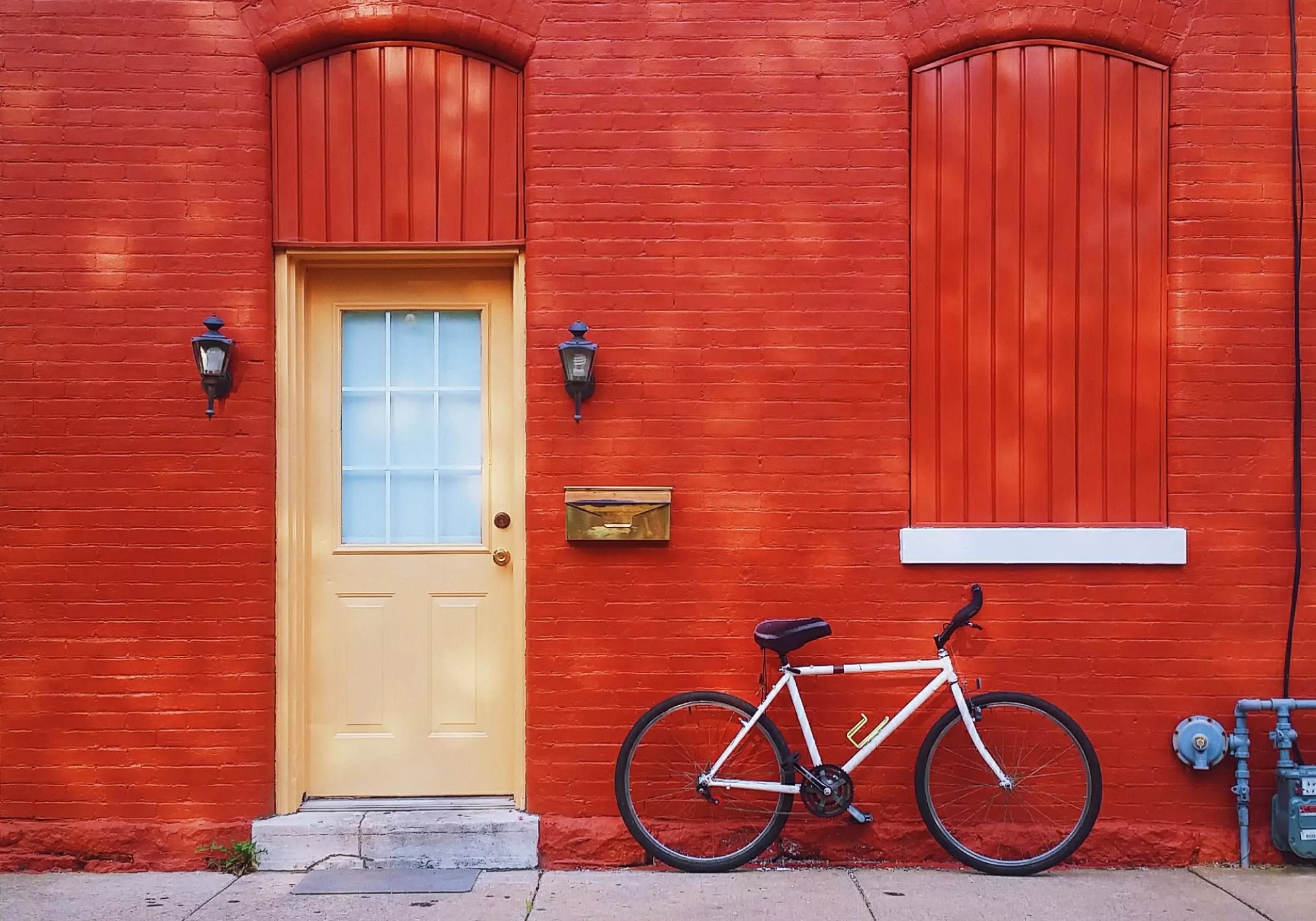 wood house window bicycle home wall 106853 pxhere 65de3991bb